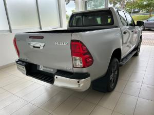 Toyota Hilux 2.4GD-6 double cab 4x4 Raider manual - Image 2