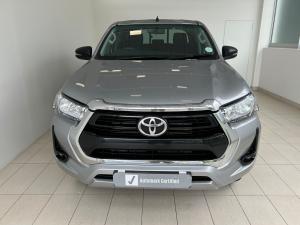 Toyota Hilux 2.4GD-6 double cab 4x4 Raider manual - Image 4