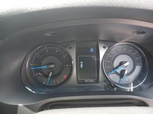 Toyota Hilux 2.8GD-6 double cab 4x4 Legend auto - Image 11