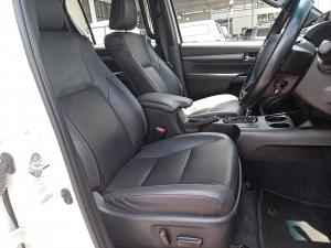 Toyota Hilux 2.8GD-6 double cab 4x4 Legend auto - Image 15