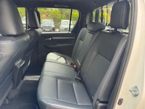 Toyota Hilux 2.8GD-6 double cab 4x4 Legend auto - Image 15