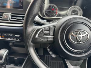 Toyota Starlet 1.5 XS auto - Image 9