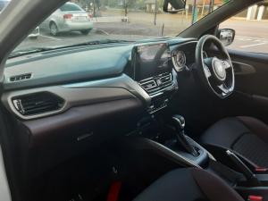 Toyota Starlet Cross 1.5XR automatic - Image 7