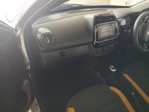 Renault Kwid 1.0 Climber 5-Door - Image 14