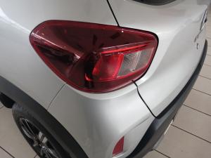 Renault Kwid 1.0 Climber 5-Door - Image 23