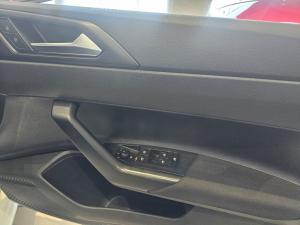 Volkswagen Polo 1.0 TSI - Image 12