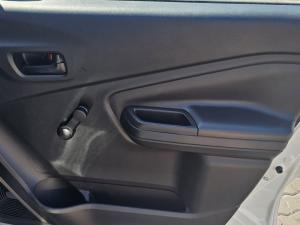 Toyota Vitz 1.0 XR - Image 12