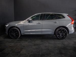 Volvo XC60 B5 AWD Essential - Image 10