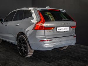 Volvo XC60 B5 AWD Essential - Image 11
