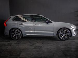 Volvo XC60 B5 AWD Ultimate Dark - Image 2