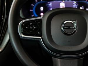Volvo XC60 B5 AWD Ultimate Dark - Image 9