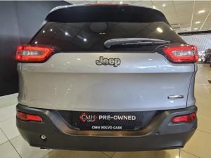 Jeep Cherokee 2.4L Longitude - Image 4