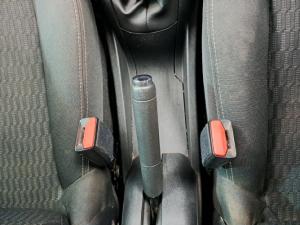 Peugeot 208 1.2 Active - Image 10