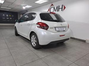 Peugeot 208 1.2 Active - Image 3