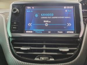 Peugeot 208 1.2 Active - Image 7