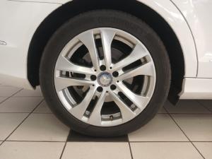 Mercedes-Benz C-Class C200 auto - Image 9