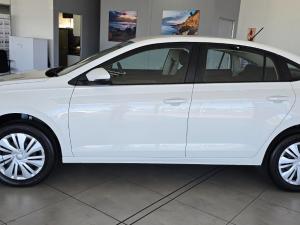 Volkswagen Polo sedan 1.6 auto - Image 3