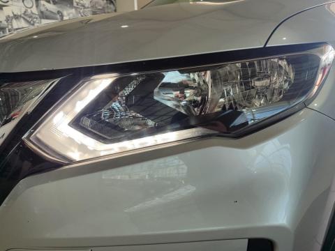 Image Nissan X-Trail 2.5 4x4 Acenta Plus