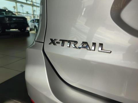 Image Nissan X-Trail 2.5 4x4 Acenta Plus