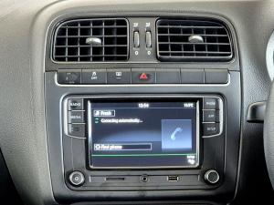 Volkswagen Polo Vivo hatch 1.6 Comfortline auto - Image 15