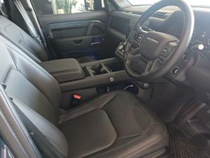 Land Rover Defender 110 D350 X-Dynamic HSE - Image 10