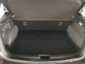 Volkswagen Polo Vivo hatch 1.6 Life - Image 9