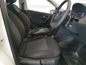 Volkswagen Polo Vivo hatch 1.6 Life - Image 11