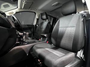 Ford Ranger 2.2TDCi double cab Hi-Rider XLS - Image 17