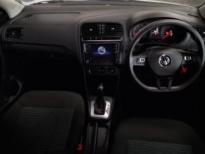 Volkswagen Polo Vivo hatch 1.6 Comfortline auto - Image 13