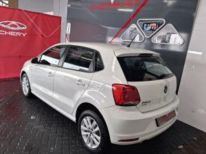 Volkswagen Polo Vivo hatch 1.6 Comfortline auto - Image 8