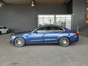 Mercedes-Benz C-Class C200 Avantgarde - Image 4