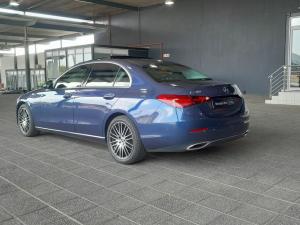 Mercedes-Benz C-Class C200 Avantgarde - Image 5