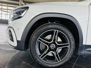 Mercedes-Benz GLB GLB220d 4Matic Progressive - Image 12