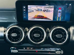 Mercedes-Benz GLB GLB220d 4Matic Progressive - Image 8