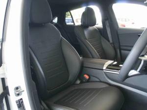 Mercedes-Benz GLC GLC300d coupe 4Matic Avantgarde - Image 12