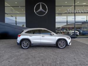Mercedes-Benz GLA GLA200 Progressive - Image 3