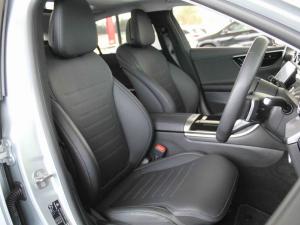 Mercedes-Benz C-Class C200 Avantgarde - Image 18