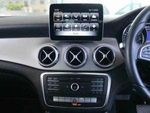 Mercedes-Benz GLA GLA200 auto - Image 11