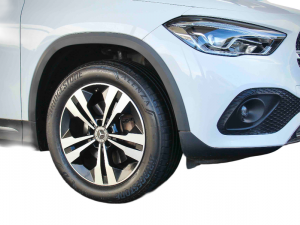 Mercedes-Benz GLA GLA200 - Image 5