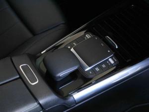 Mercedes-Benz GLA GLA200 - Image 9