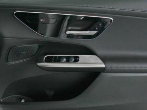 Mercedes-Benz GLC GLC220d 4Matic Avantgarde - Image 14