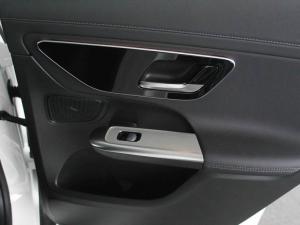 Mercedes-Benz GLC GLC220d 4Matic Avantgarde - Image 15