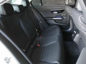 Mercedes-Benz C-Class C220d Avantgarde - Image 16
