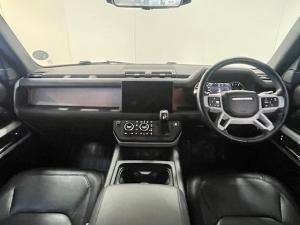 Land Rover Defender 110 D300 X-Dynamic HSE - Image 12