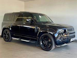 Land Rover Defender 110 D300 X-Dynamic HSE - Image 2