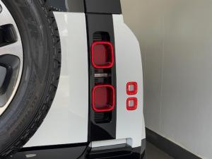 Land Rover Defender 110 D350 X-Dynamic HSE - Image 11