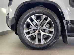 Land Rover Defender 110 D350 X-Dynamic HSE - Image 3