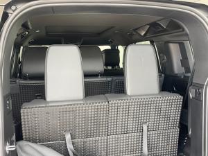 Land Rover Defender 110 D350 X-Dynamic HSE - Image 10