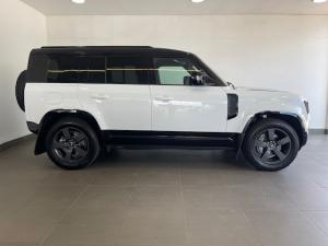 Land Rover Defender 110 D350 X-Dynamic HSE - Image 6