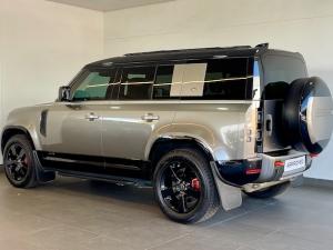 Land Rover Defender 110 D300 X - Image 6